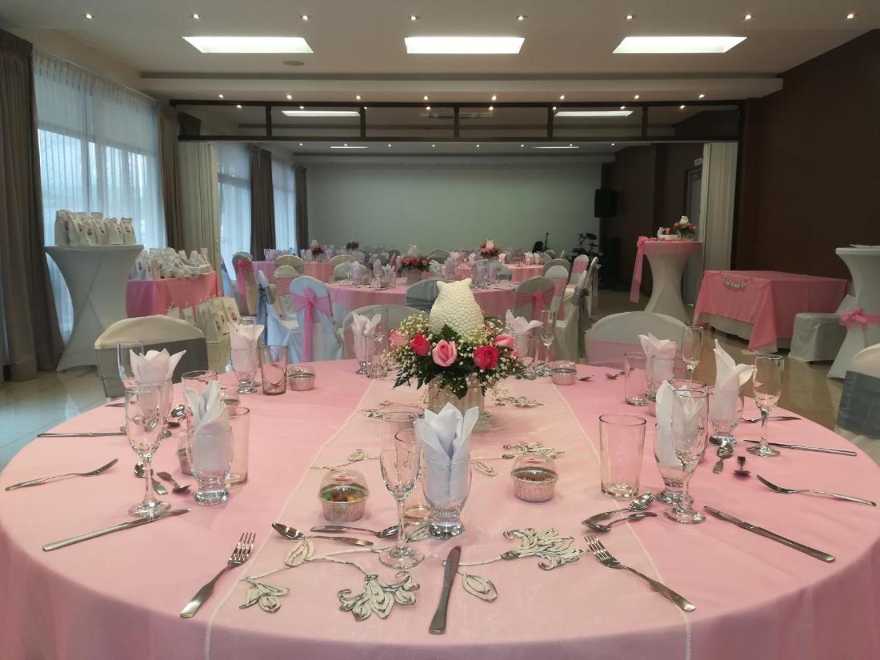 Hotel Y Restaurante El Guarco 카르타고 외부 사진
