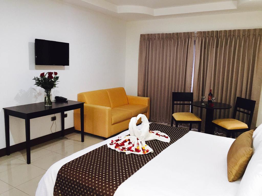 Hotel Y Restaurante El Guarco 카르타고 외부 사진