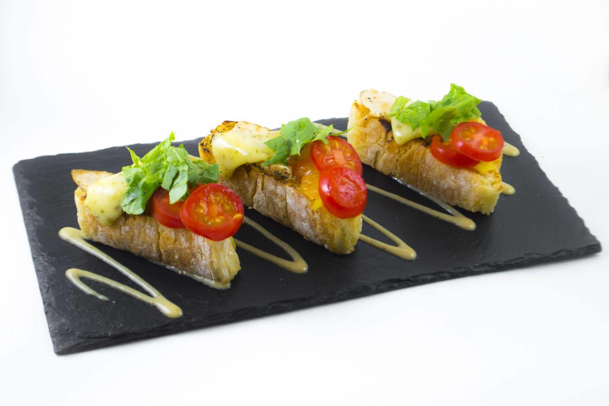 Hotel Y Restaurante El Guarco 카르타고 외부 사진