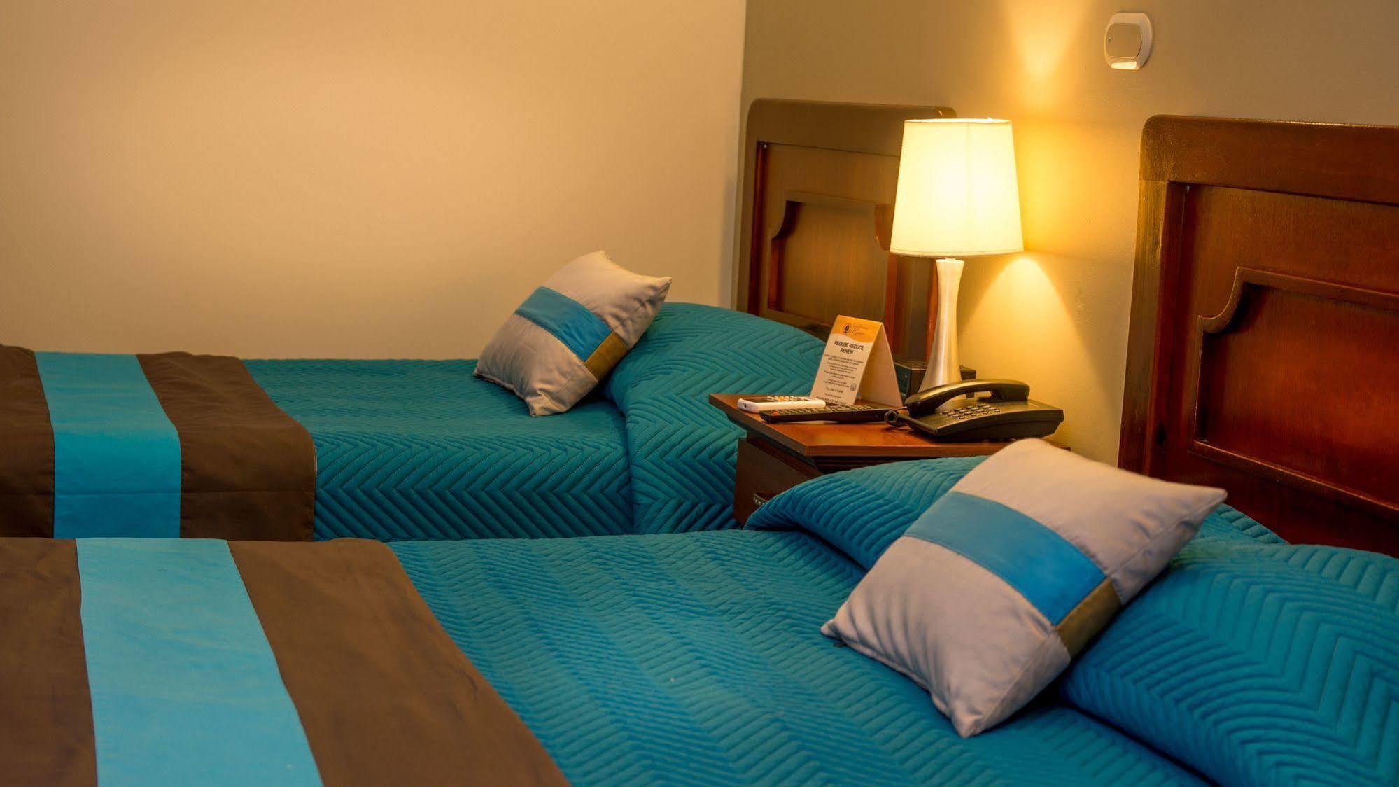 Hotel Y Restaurante El Guarco 카르타고 외부 사진